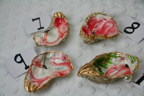 Oyster Trinket Dish (Palm Flamingo)
