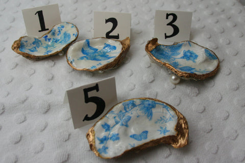 Oyster Trinket Dish (Blue & White)